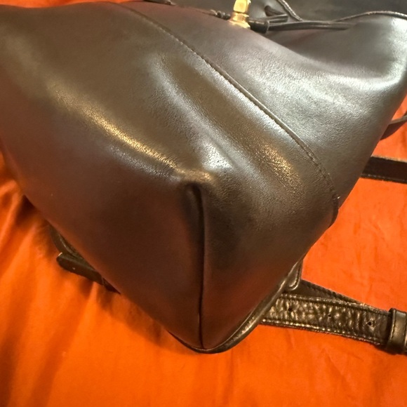 COACH vintage turnlock backpack purse in black with silver hardware. 90s! - Picture 8 of 15